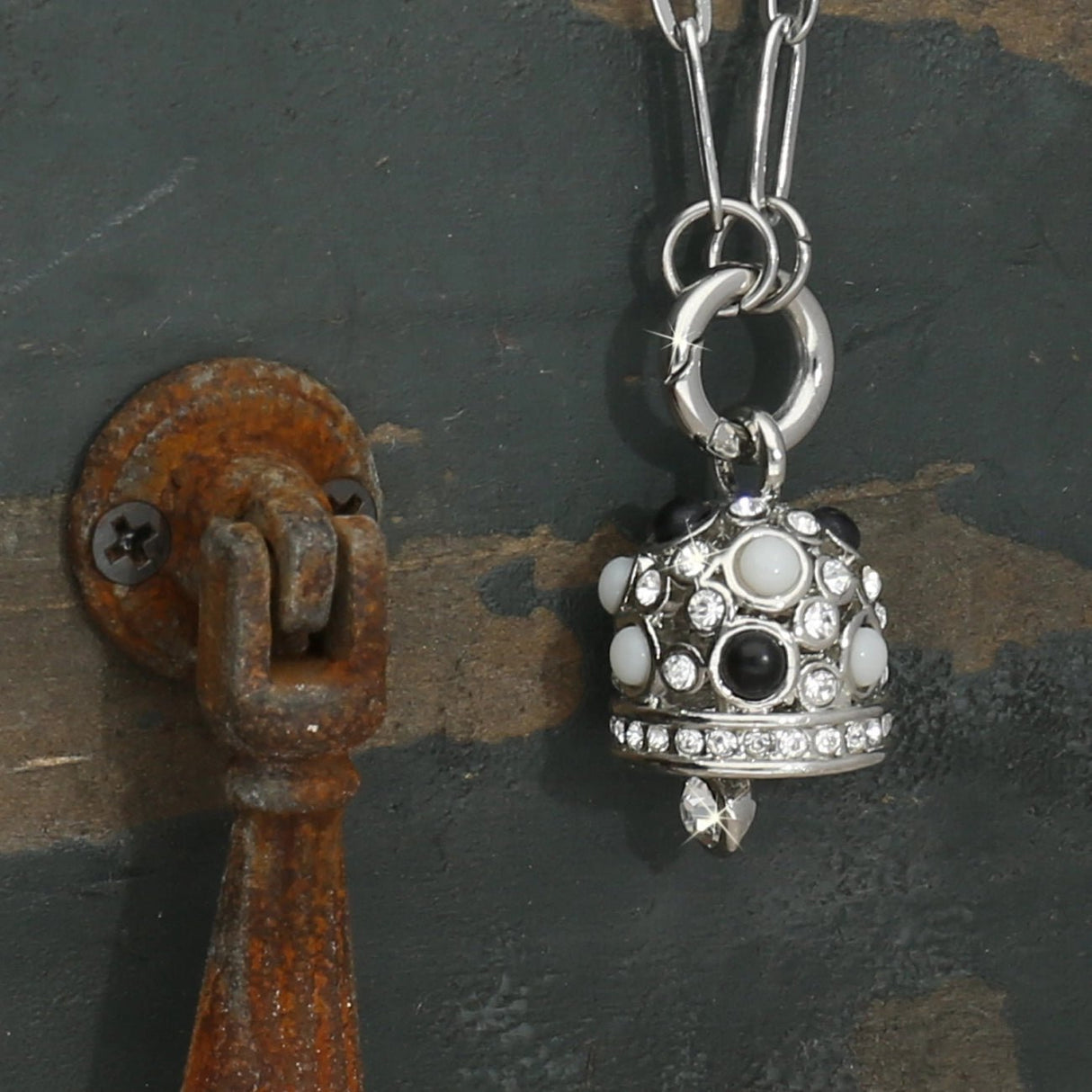 Anhänger “Glocke" - Farbe Silber/Schwarz/Weiss - PerlineBeads SA