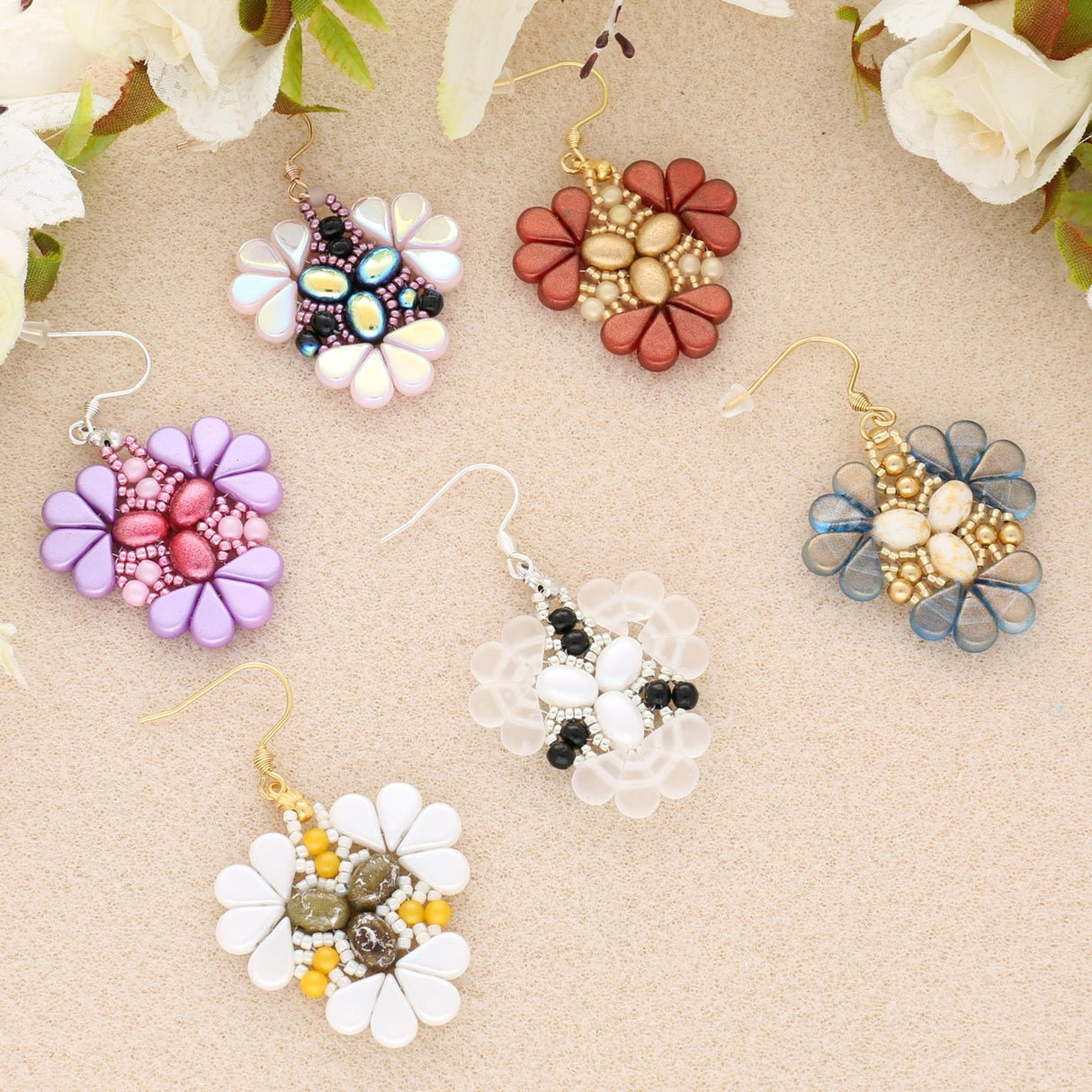 Kit für Ohrringe “Sakura” par Puca® - PerlineBeads