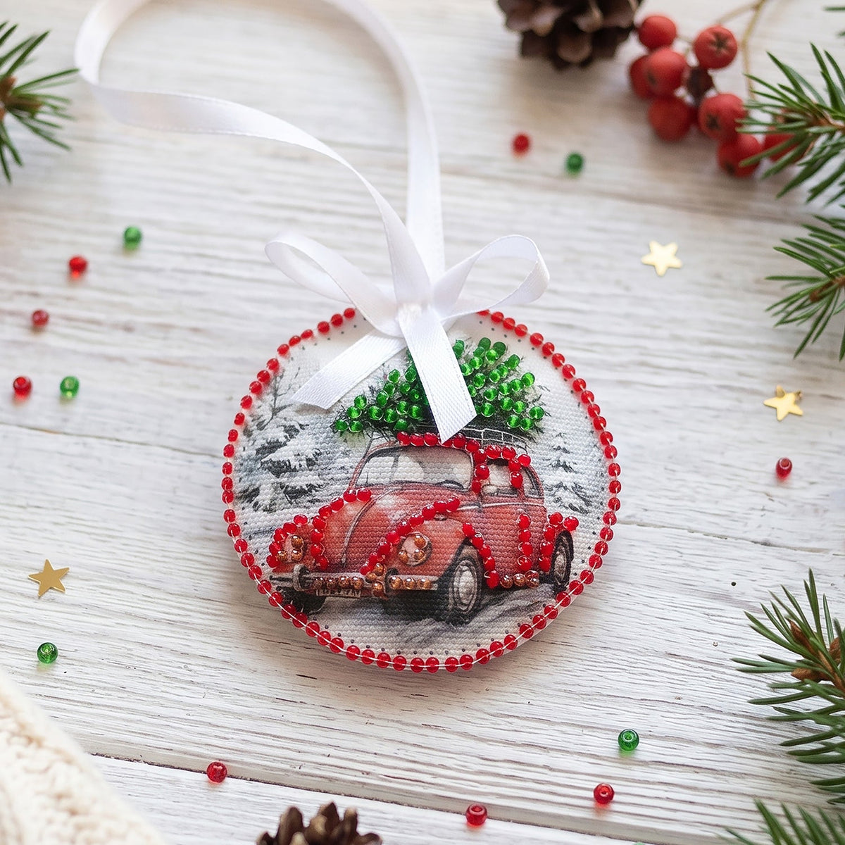 Perlen-Stickset Weihnachtsanhänger • Teddybär & Auto mit Tannenbaum - PerlineBeads SA