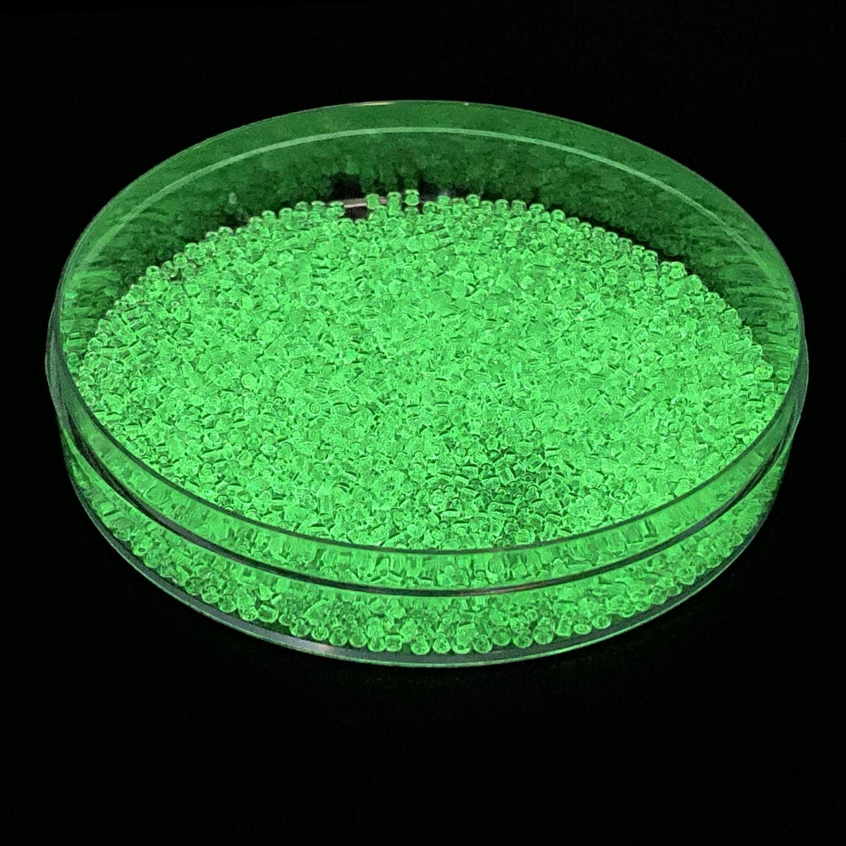 Rocailles-Perlen Toho 11/0 • Glow in the Dark • Mint Green/Bright Green - PerlineBeads SA
