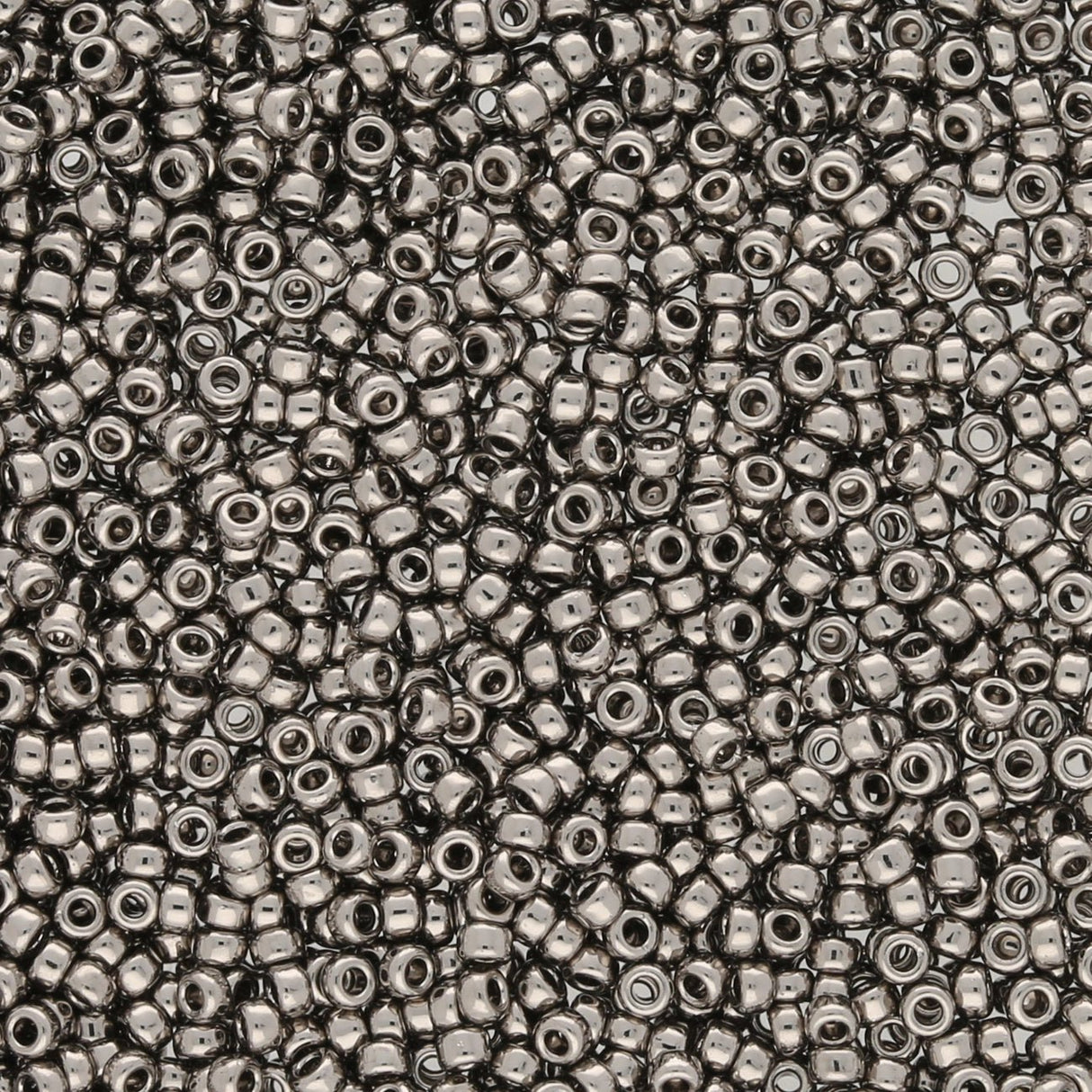 Rocailles - Perlen Toho 15/0 – Galvanized Lt Lavender - PerlineBeads SA