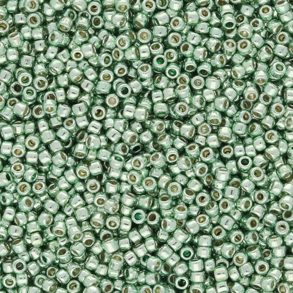 Rocailles - Perlen Toho 15/0 – PermaFinish - Galvanized Mint Green - PerlineBeads SA