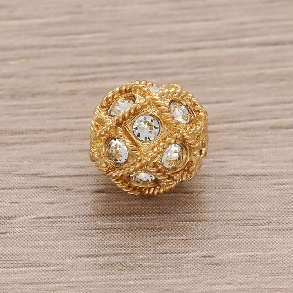 Runde Metallperle 10 mm vergoldet mit 15 Swarovski® Kristalle - PerlineBeads SA