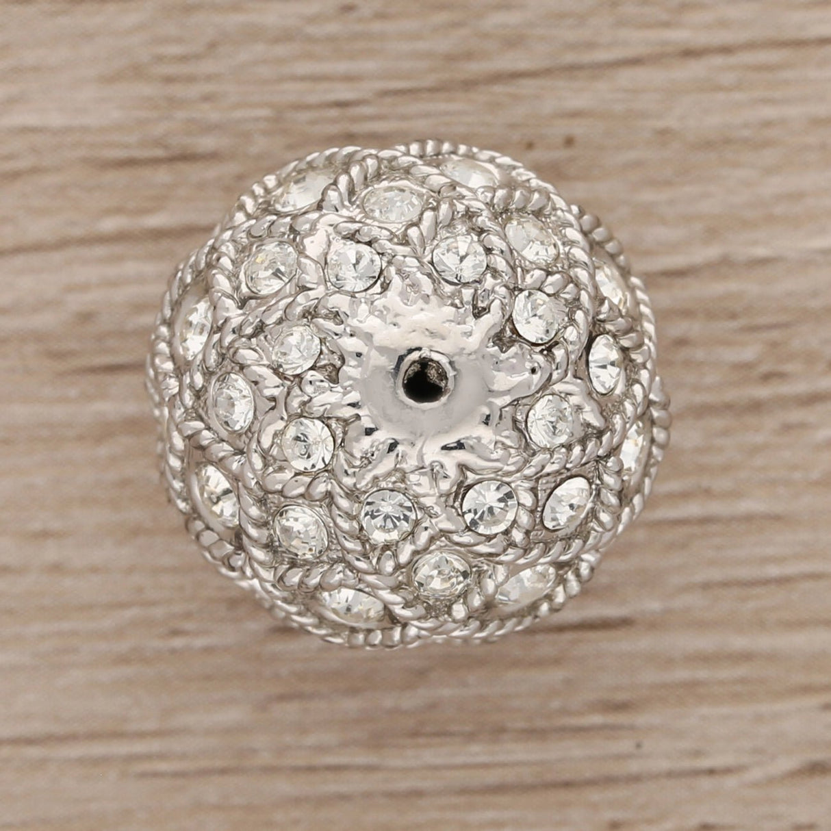 Runde Metallperle 17 mm rhodiniert mit 56 Swarovski® Kristalle - PerlineBeads SA