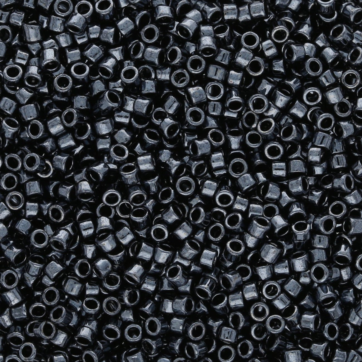 TOHO Aiko - Metallic Hematite - PerlineBeads SA