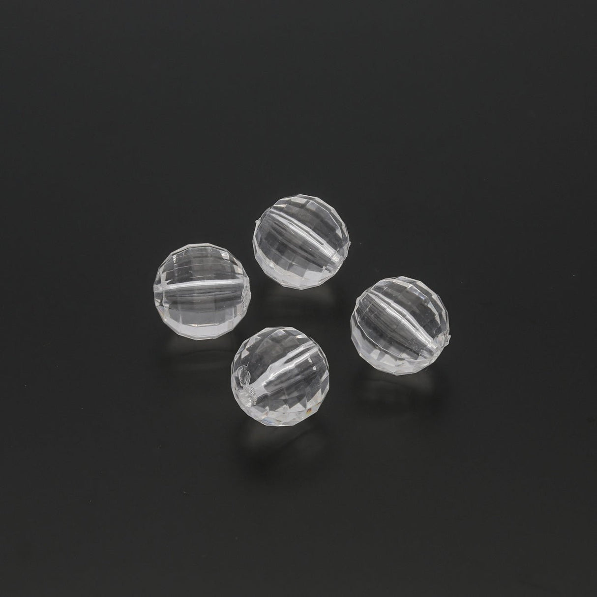 Acrylperle rund facettiert - 12 mm - Transparent - PerlineBeads