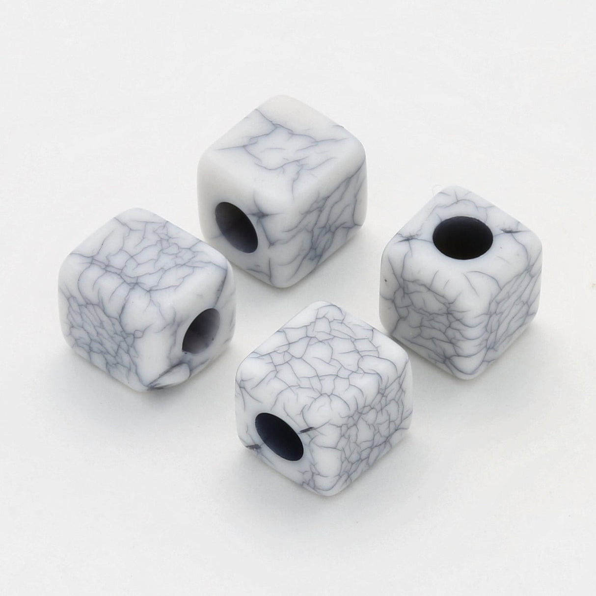 Acrylperle viereckig - hellgrau - PerlineBeads