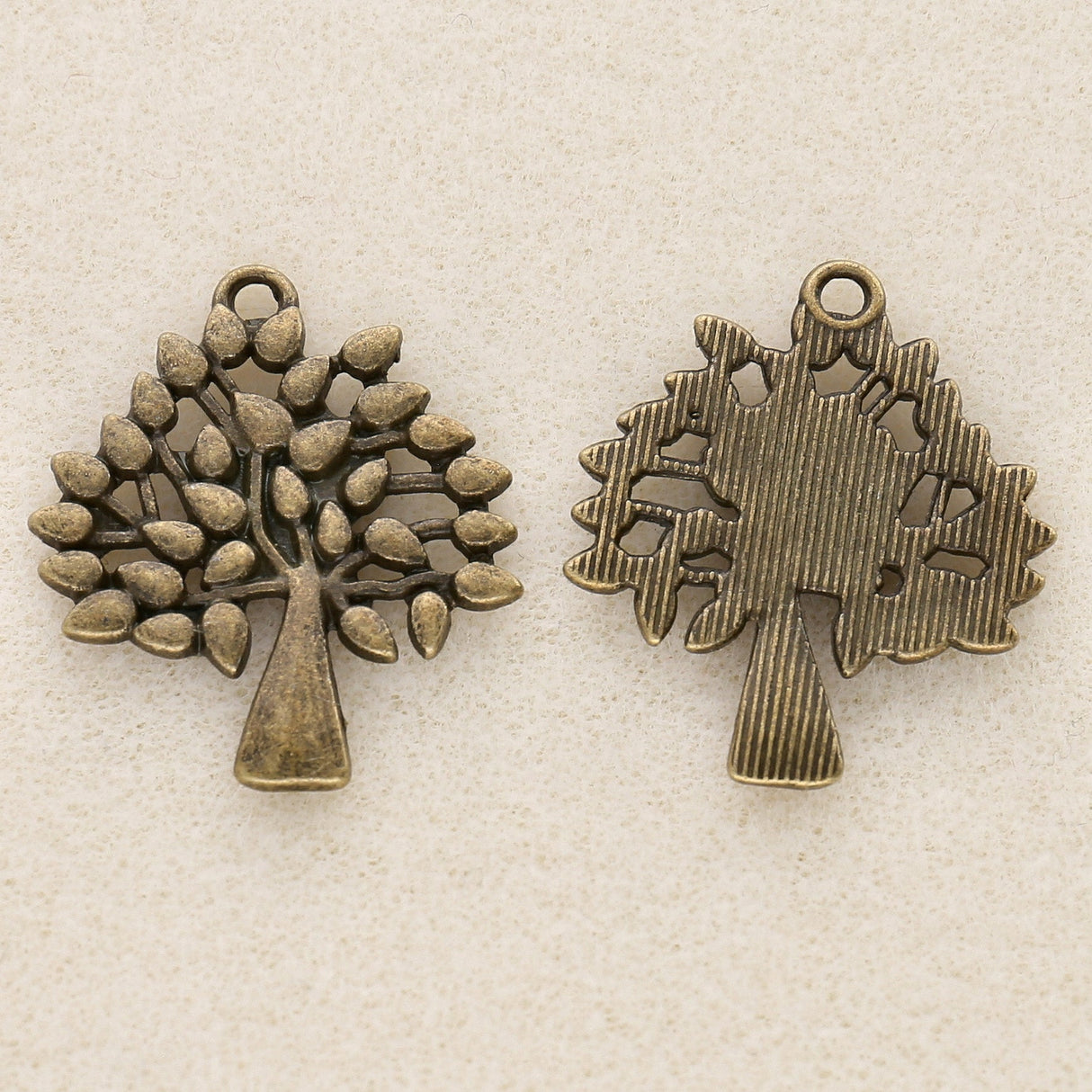 Charm-Anhänger Baum - PerlineBeads