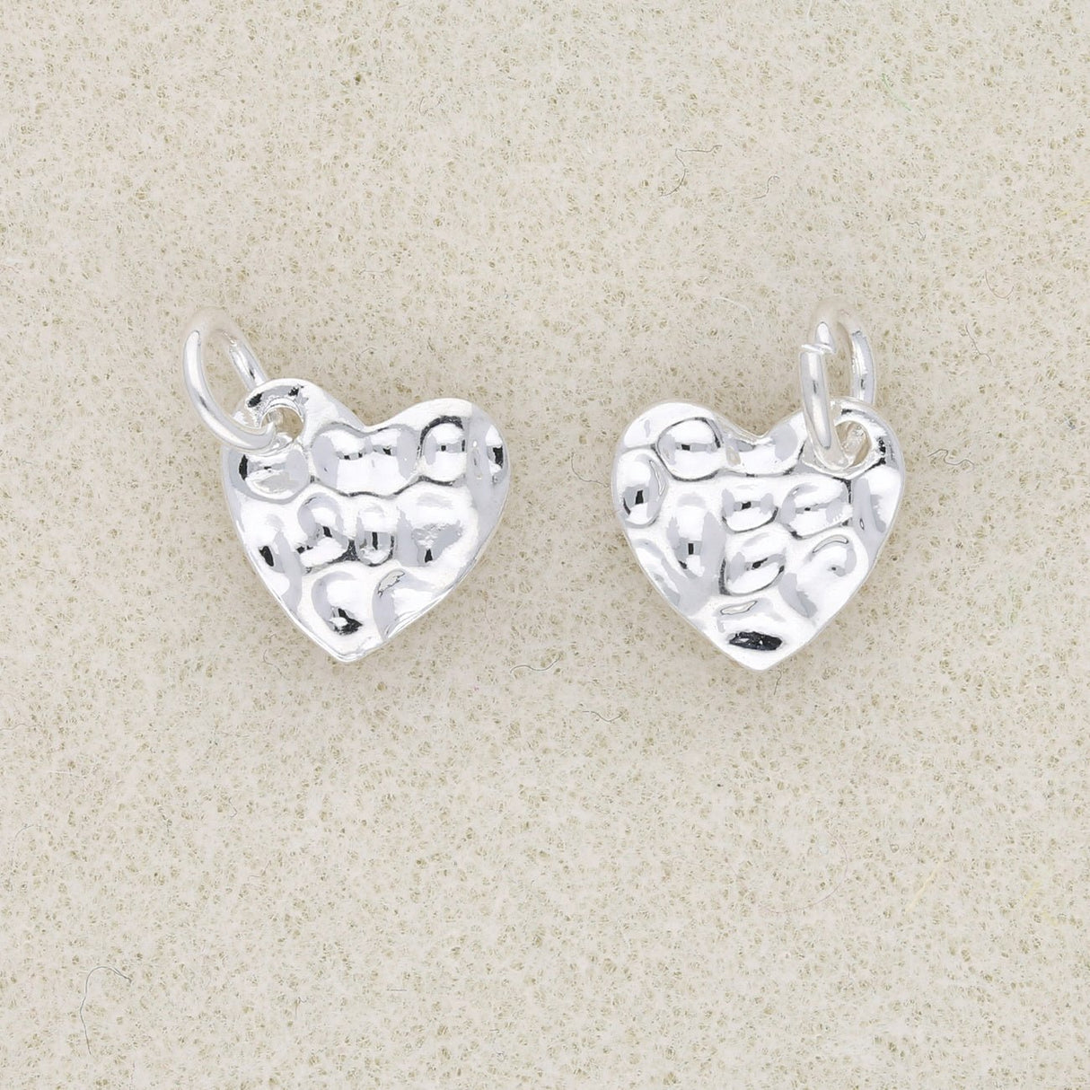 Charm-Anhänger Herz (gehämmert) - PerlineBeads