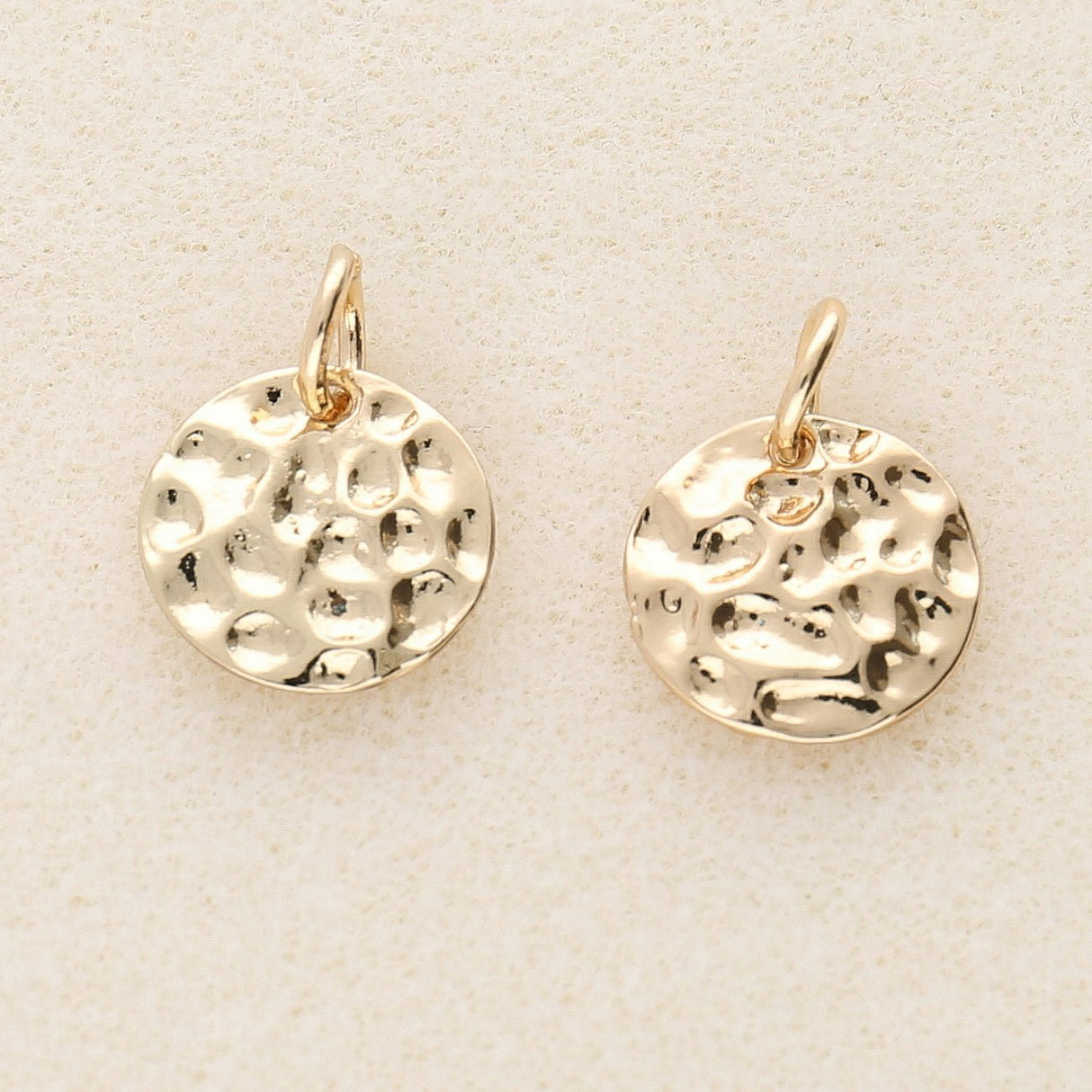 Charm-Anhänger Rund (gehämmert) - PerlineBeads