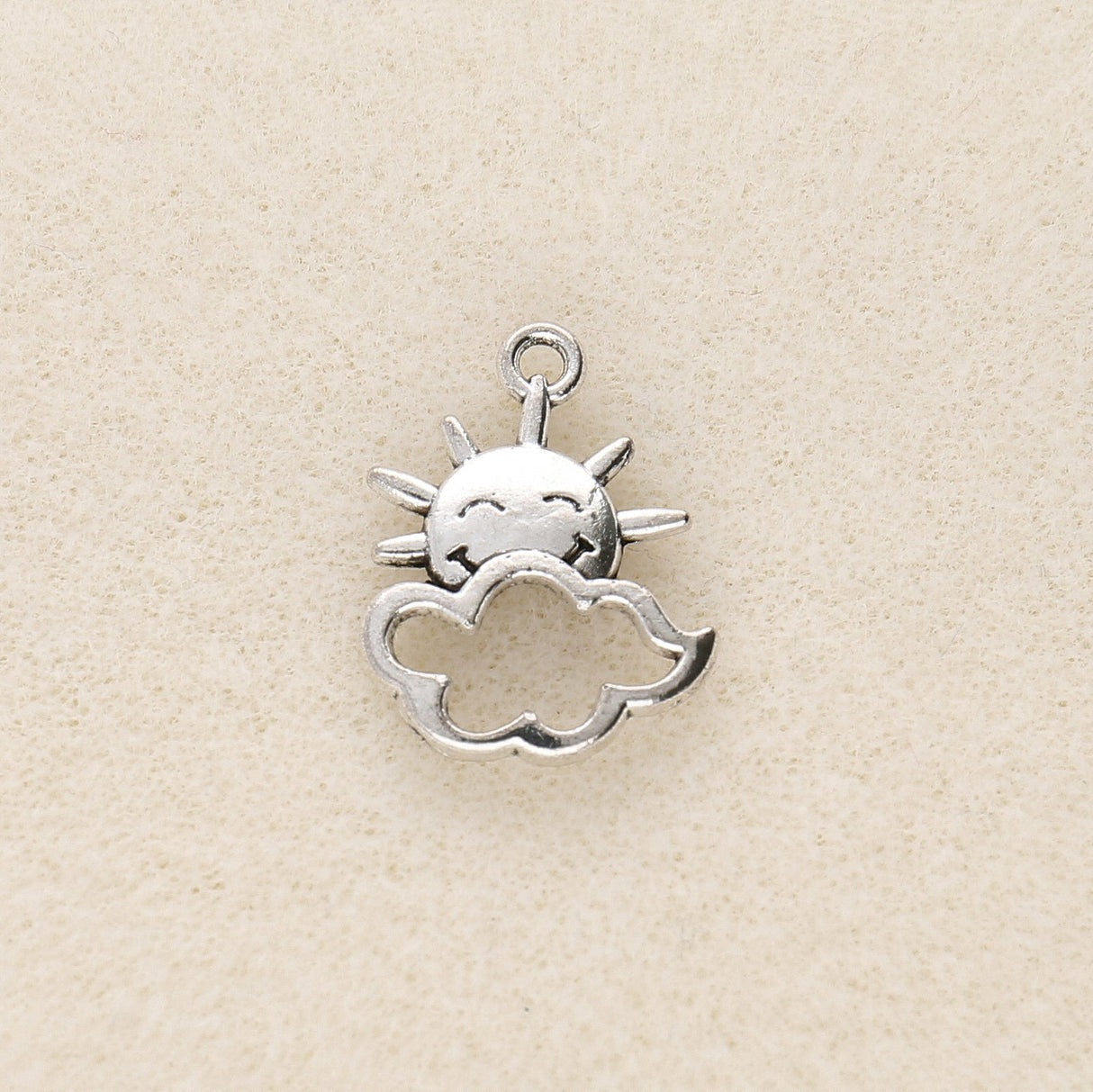 Charm-Anhänger Sonne mit Wolke - PerlineBeads
