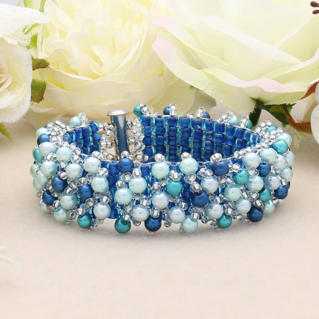 Glasperlen rund - 4 mm - Carribean Blue Mix - PerlineBeads