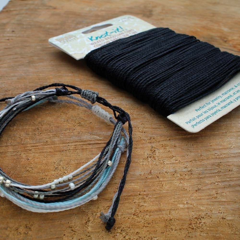 Knot-it! Gewachste brasilianische Kordel - schwarz - PerlineBeads