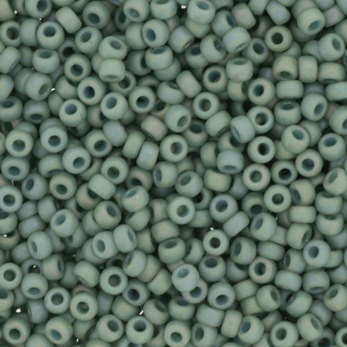 Rocailles-Perlen Miyuki 8/0 – Frost Opaque Glaze Rainbow Celadon - PerlineBeads