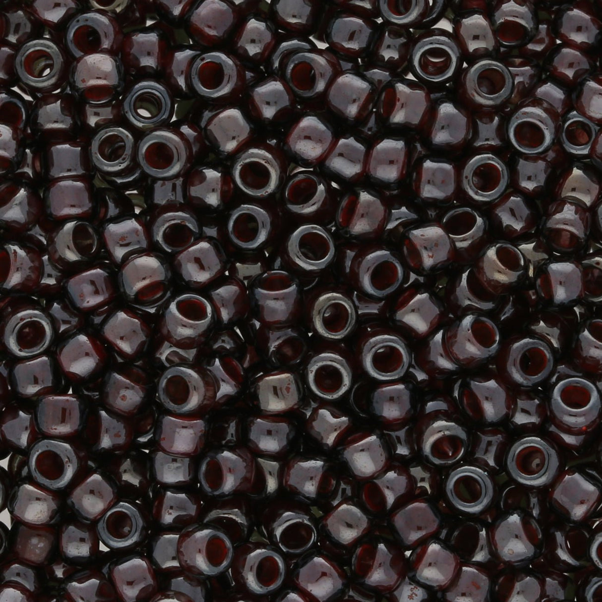 Rocailles-Perlen Toho 8/0 – Light Cranberry AB Lined-Dyed - PerlineBeads