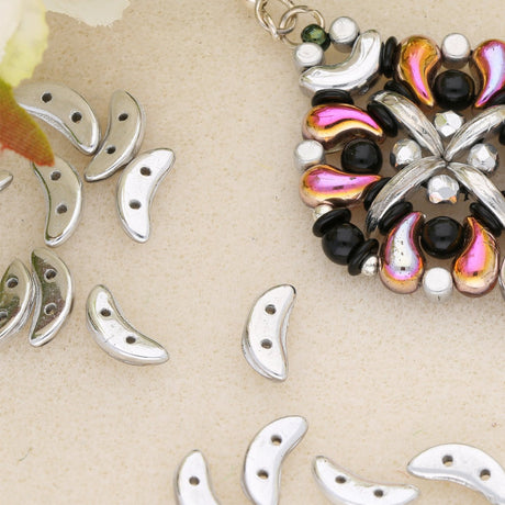 Crescent - PerlineBeads