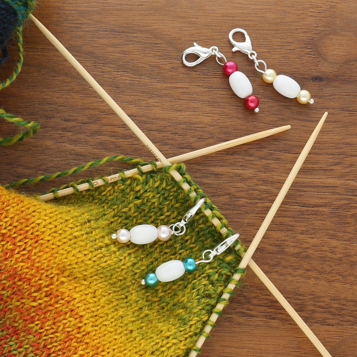 Black Friday Deal Nr. 2 - DIY - Bastelbox: Glas - u. Maschenmarkierer - PerlineBeads SA