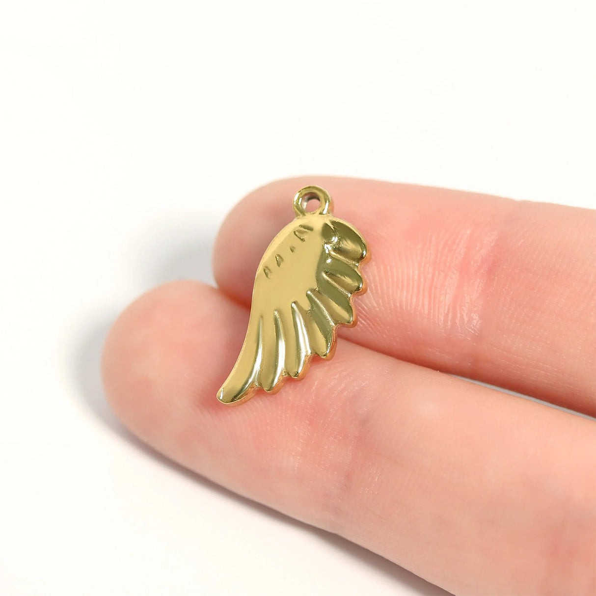 Charm - Anhänger Engelsflügel - Edelstahl PVD - vergoldet - PerlineBeads SA