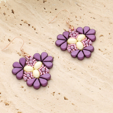 Kit für Ohrringe “Sakura” par Puca® - Pastel Bordeaux - PerlineBeads SA