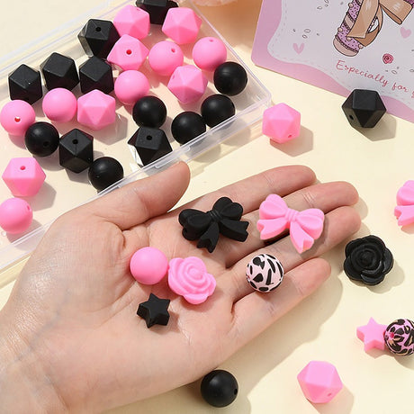 Pink & Schwarz Perlenset – Rosen, Schleifen & Leo-Print, 40-teilig - PerlineBeads SA