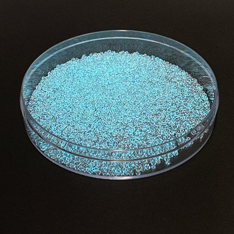Rocailles-Perlen Toho 11/0 • Glow in the Dark • Crystal/Glow Blue - PerlineBeads SA