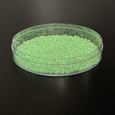 Rocailles-Perlen Toho 11/0 • Glow in the Dark • Silver-Lined Crystal/Glow Green - PerlineBeads SA
