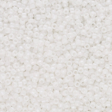 Rocailles - Perlen Toho 15/0 – Opaque Lustered White - PerlineBeads SA