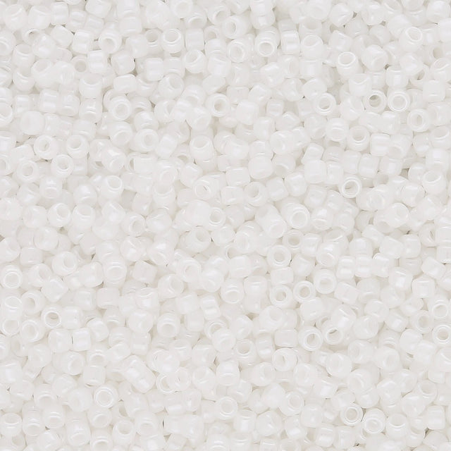 Rocailles - Perlen Toho 15/0 – Opaque Lustered White - PerlineBeads SA