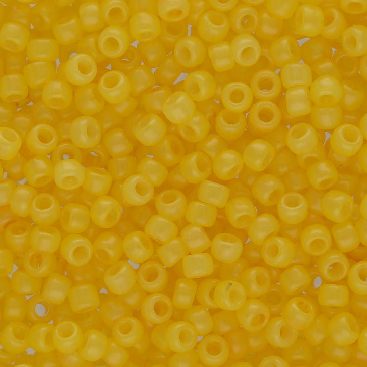 Rocailles-Perlen Toho 8/0 – Hybrid ColorTrends: Milky - Primrose Yellow - PerlineBeads