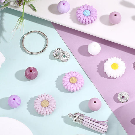 Schlüsselanhänger DIY-Set – Gänseblümchen, Pflaume, 89-teilig + Faden - PerlineBeads SA
