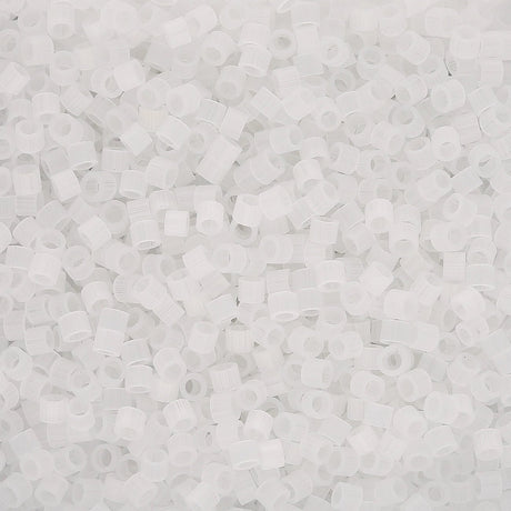 TOHO Aiko - Fiber - Optic Icicle - PerlineBeads SA