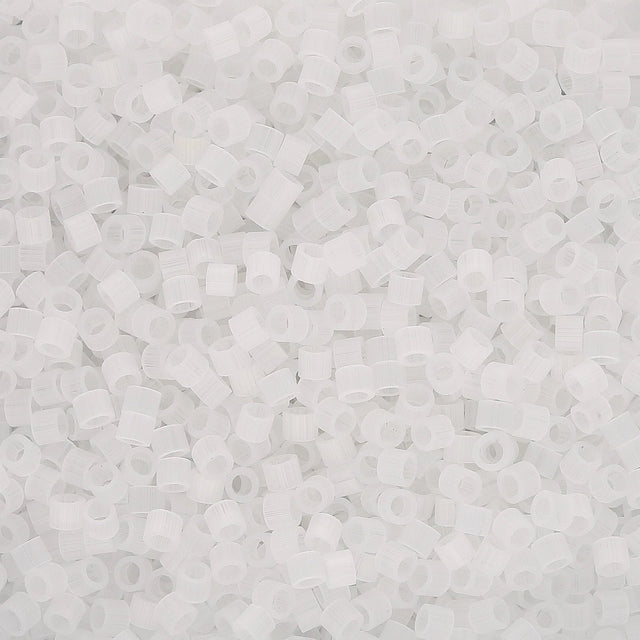 TOHO Aiko - Fiber - Optic Icicle - PerlineBeads SA