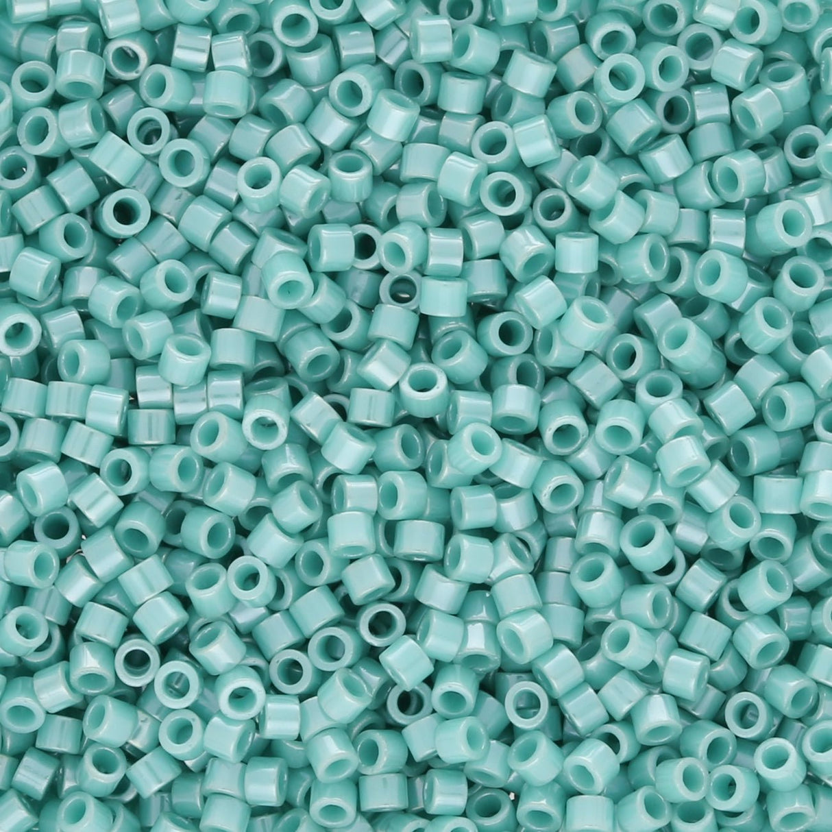 TOHO Aiko - Opaque Turquoise Luster - PerlineBeads SA