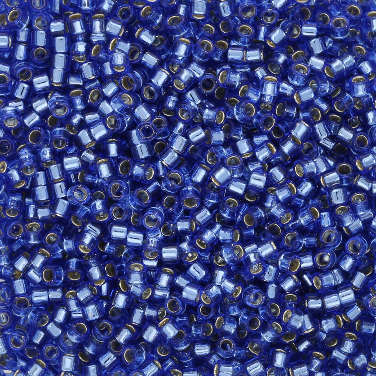 TOHO Aiko - Transparent Silver - Lined Sapphire - PerlineBeads SA