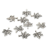 Charm-Anhänger Ahornblatt, Farbe antik Silber - PerlineBeads