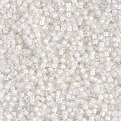 Delica 11/0 - DB066 - Lined white AB - PerlineBeads