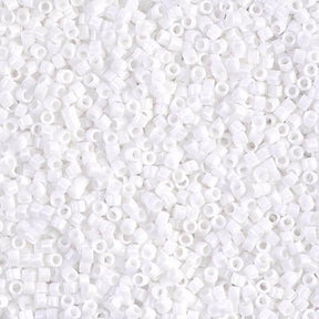 Delica 11/0 - DB200 - Opaque Chalk White - PerlineBeads