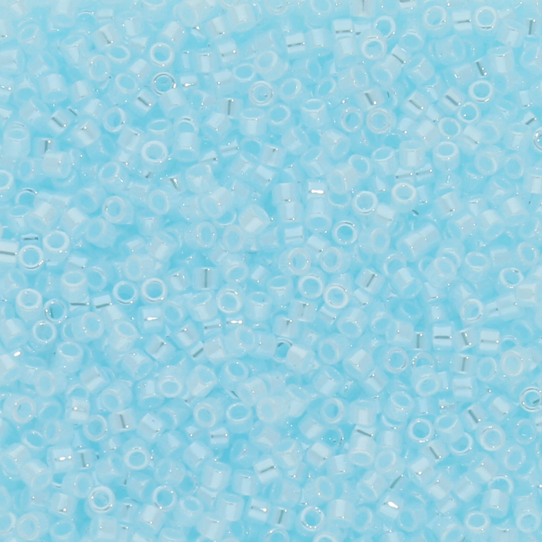 Delica 11/0 - DB239 - Lined Crystal Light Aquamarine - PerlineBeads