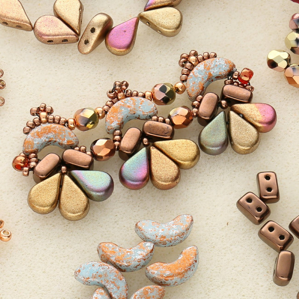 Ios® par Puca® - Light Gold Mat - PerlineBeads