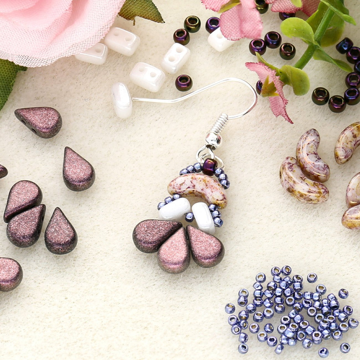 Ios® par Puca® - Opaque White Ceramic Look - PerlineBeads