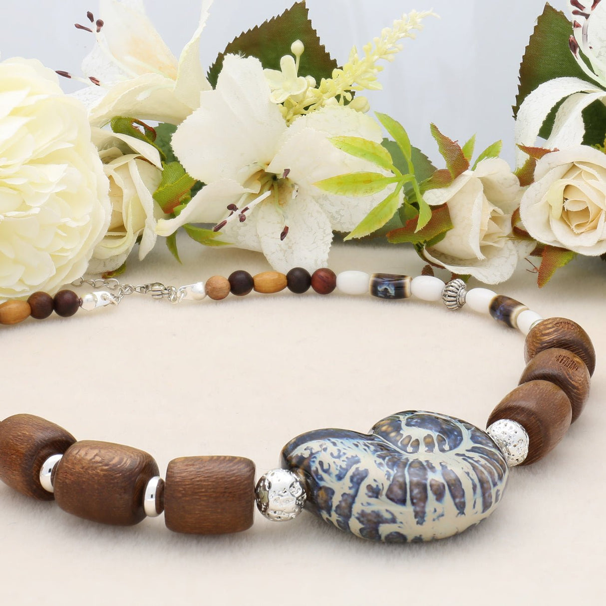 Porzellanperle "Seeschnecke" - PerlineBeads