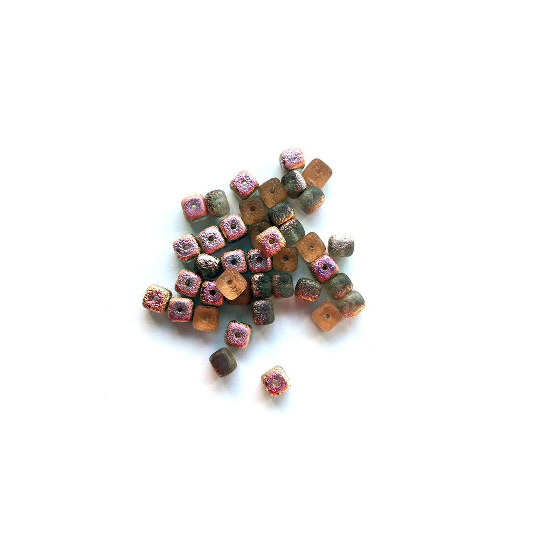 Recycelte Glasperlen "Cubes" - Rusty - PerlineBeads