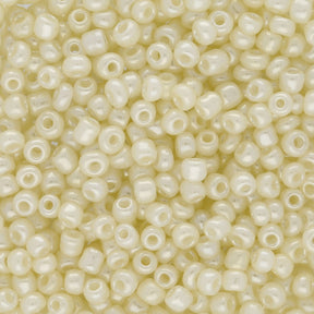 Rocailles Glasperlen 3 mm unregelmässige Grösse – Ceylon Light Goldenrod - PerlineBeads