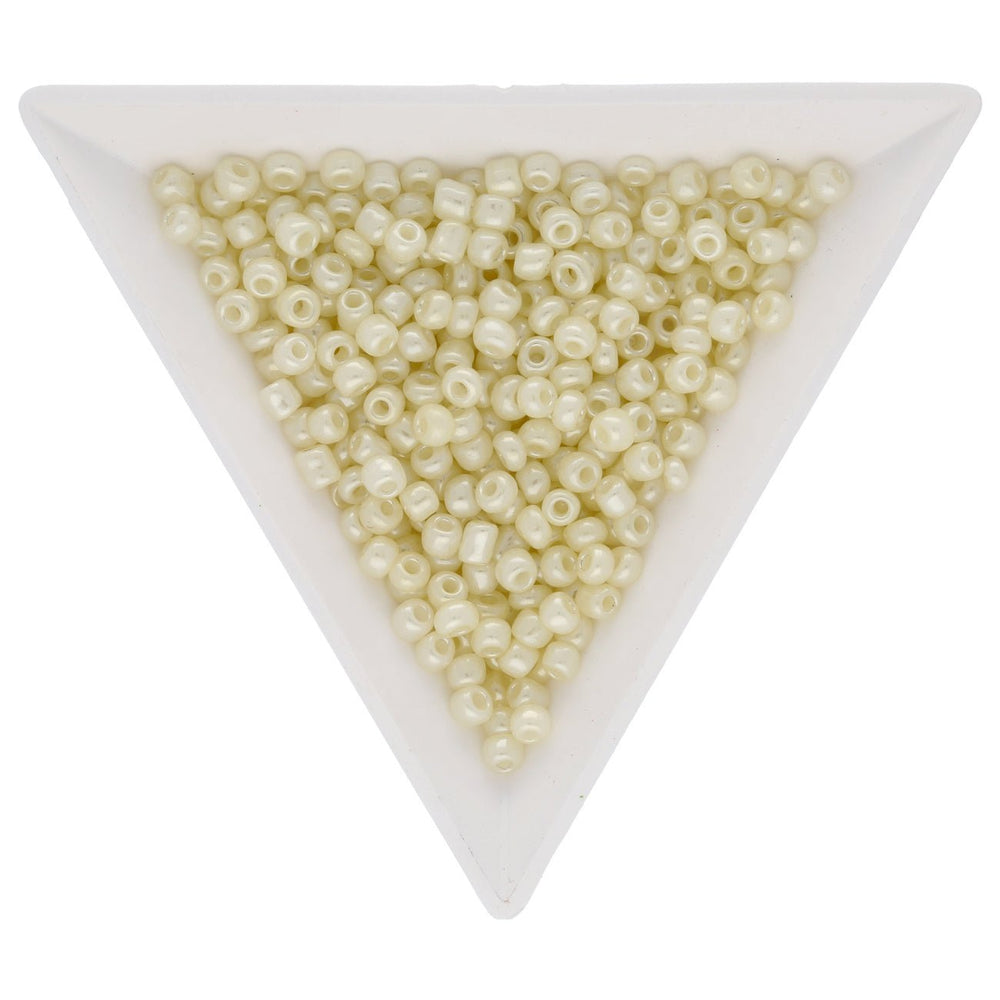 Rocailles Glasperlen 3 mm unregelmässige Grösse – Ceylon Light Goldenrod - PerlineBeads
