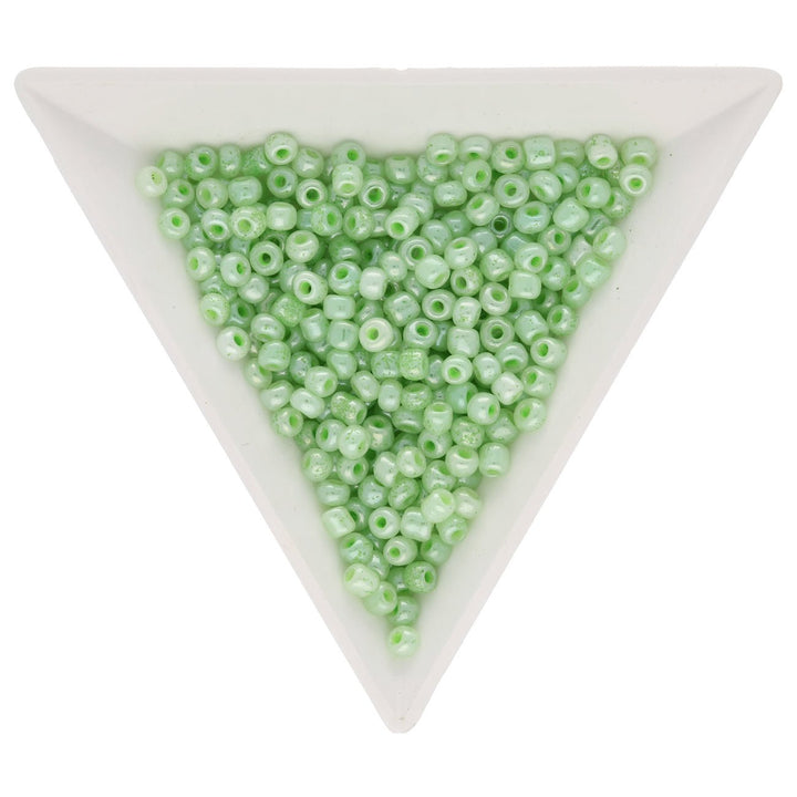 Rocailles Glasperlen 3 mm unregelmässige Grösse – Ceylon Pale Green - PerlineBeads