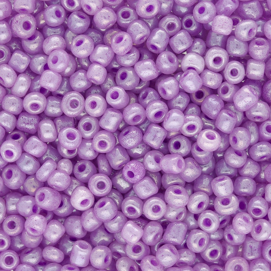 Rocailles Glasperlen 3 mm unregelmässige Grösse – Ceylon Purple - PerlineBeads