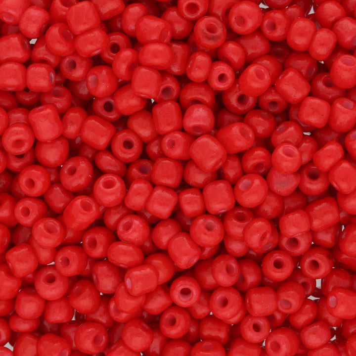 Rocailles Glasperlen 3 mm unregelmässige Grösse – Opaque Red - PerlineBeads
