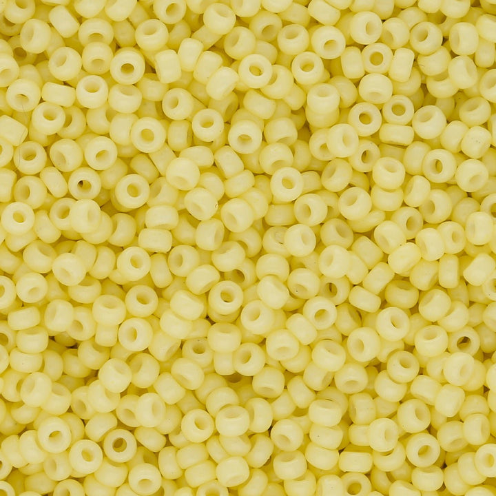 Rocailles-Perlen Miyuki 11/0 – Duracoat Opaque Dyed Pale Yellow - PerlineBeads