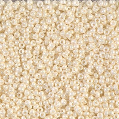 Rocailles-Perlen Miyuki 15/0 – Ceylon Light Yellow - PerlineBeads