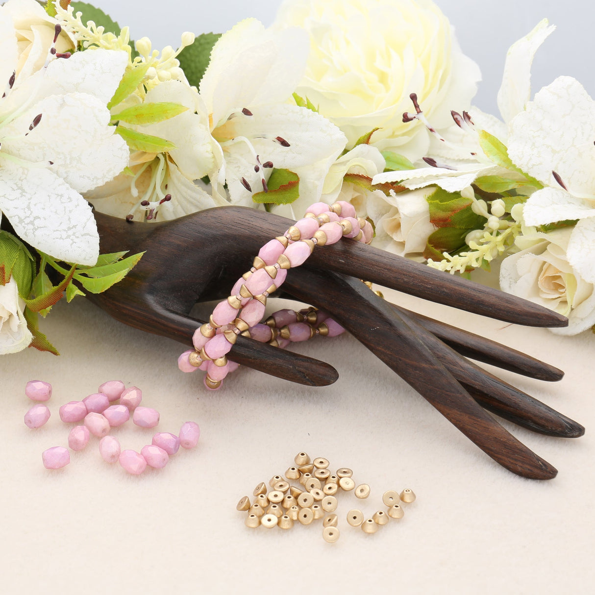 Rocailles-Perlen Miyuki 15/0 – Lined Rose - PerlineBeads